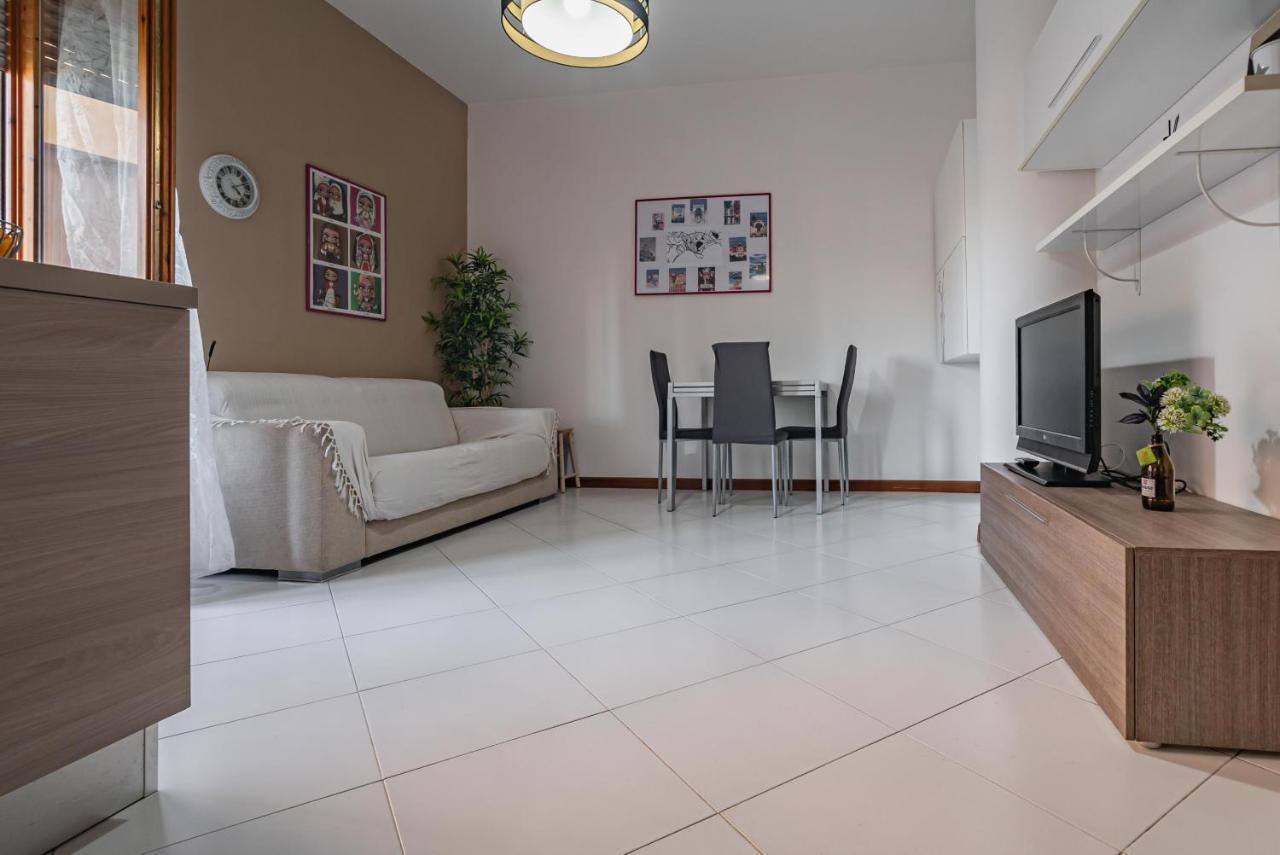 Modern With Private Parking! Cagliari